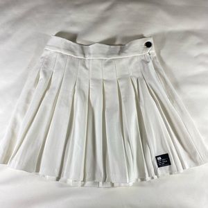 White tennis pleated skirt vibe S/M